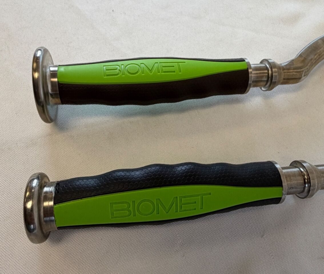 BIOMET 110003453 & 110003451 Pair of Straight & Curved Acetabular Shell Handles Inserters — photo 7