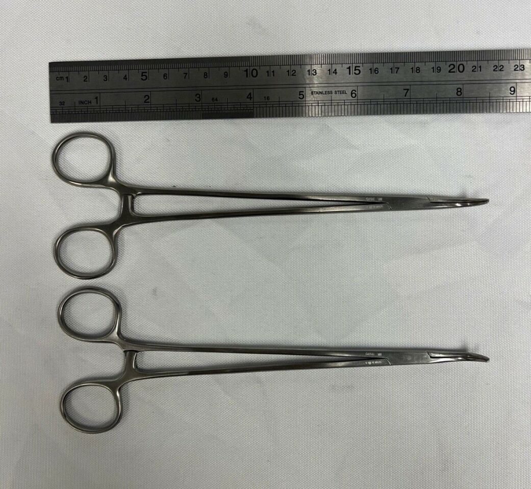 V. MUELLER NL-3510 Adson Hemostatic Forceps Curved Serrated Tips Set of 2 — photo 5