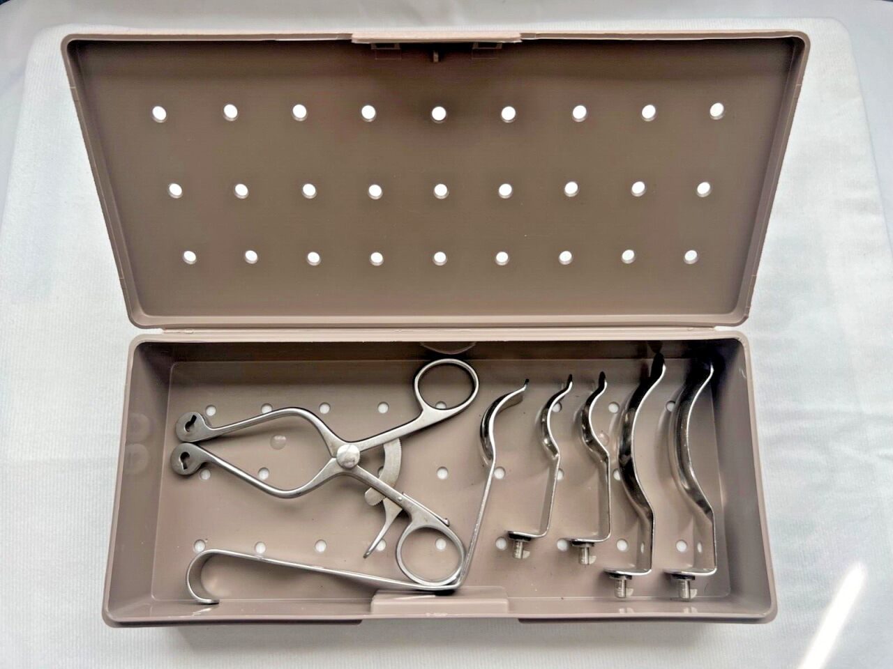 PARKS  6 Piece Set Self Retaining Anal Retractor Speculum w/ Case