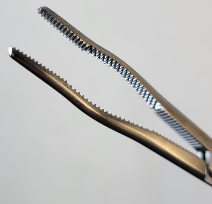 SYMMETRY SURGICAL 19-4133 Set of 3 Tube Clamping Forceps Cross-Hatched Jaws 6-1/2" — photo 5