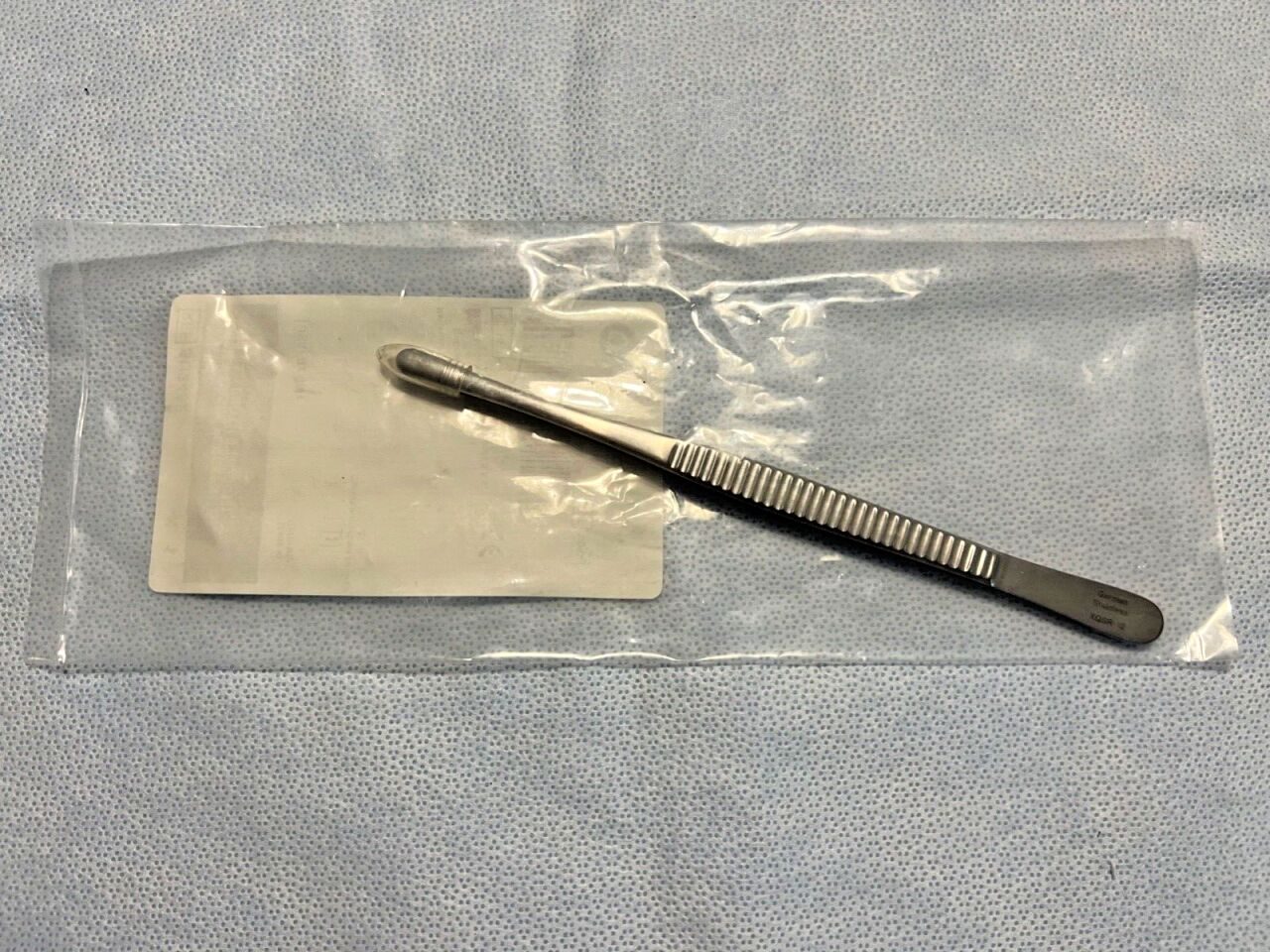 V. MUELLER SU2452 8" Straight Russian Tissue Forceps — photo 1