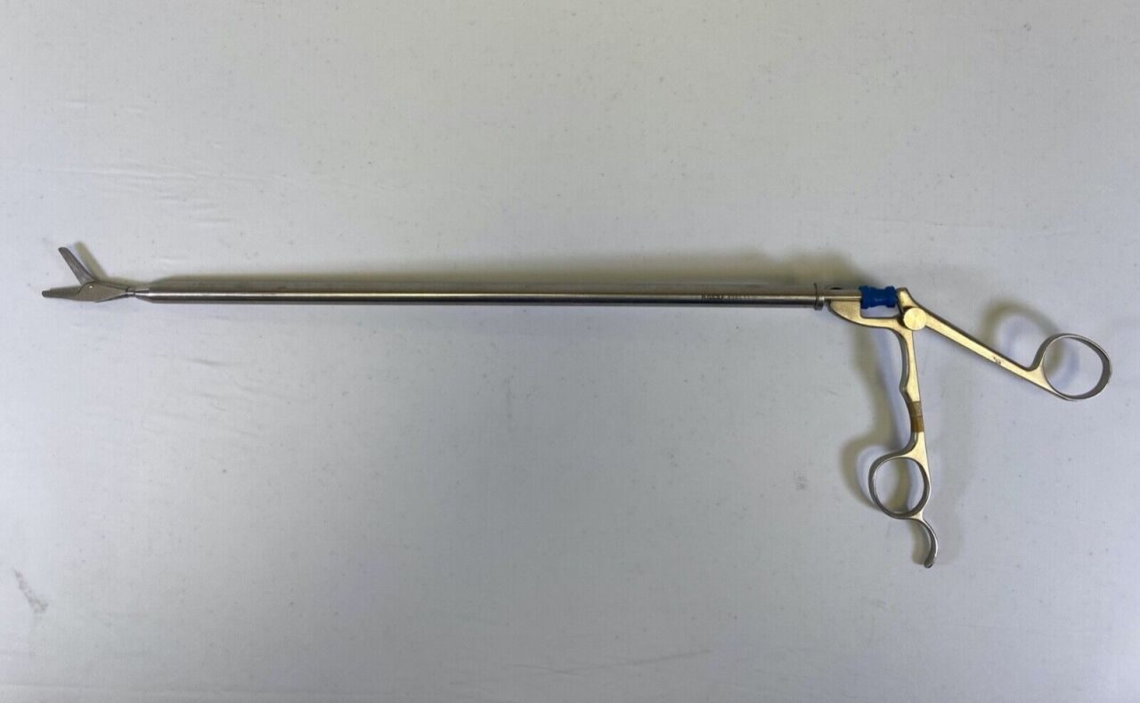 R. WOLF 8385.11 Straight Serrated Laparoscopic Scissor Forcep 10mm x 33cm — photo 1