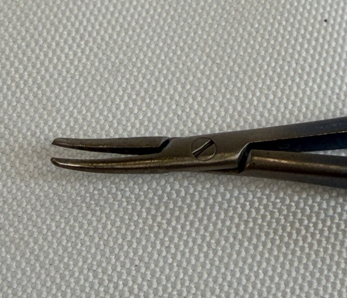 WEXLER NL0709.23 Castroviejo Micro Needle Holder with Catch Flat Handle 10" — photo 5