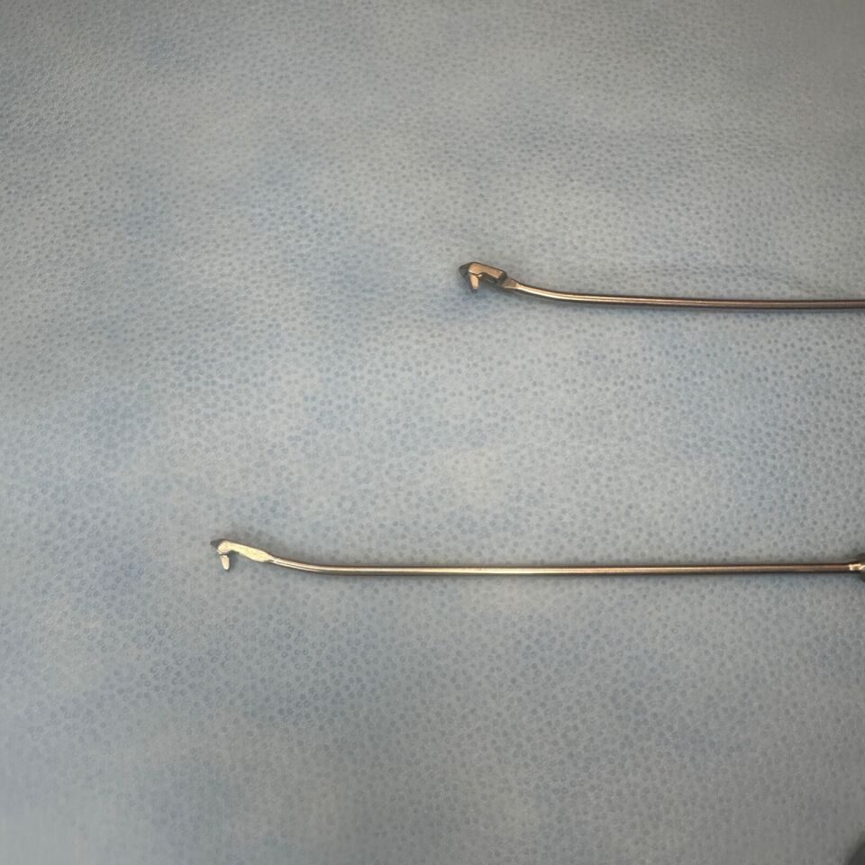 ARTHROTEK 901352 & 901452 Pair of Arthroscopic 2.75mm 15UP L/R Wide BackBiter — photo 3