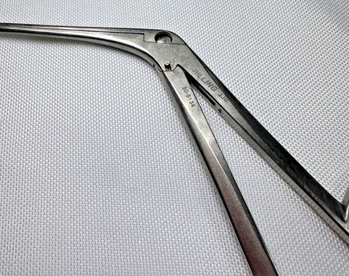 PILLING 50-5134 Straight Sam Roberts Laryngeal Cup Biopsy Forceps 60cm L 4mm Cup — photo 2