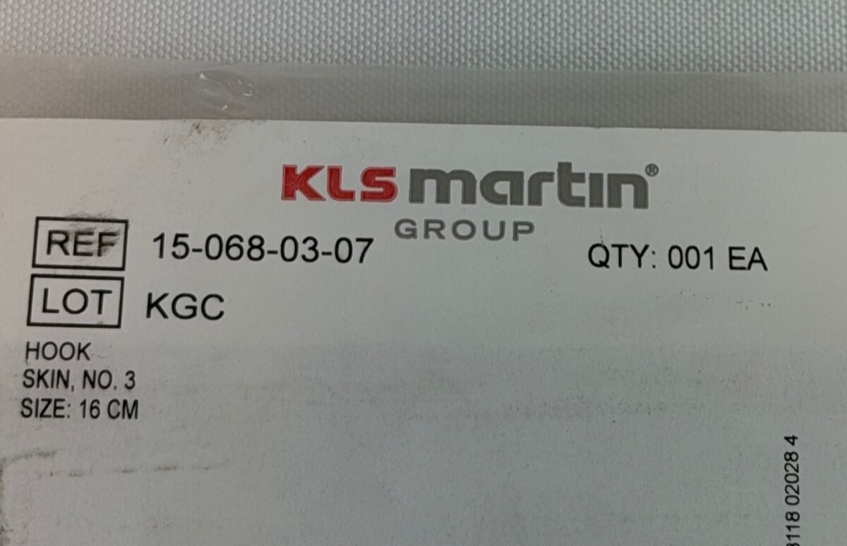 KLS MARTIN 15-068-03-07 Micro Skin Hook Single Hook 16cm Length Neuro Ortho — photo 2