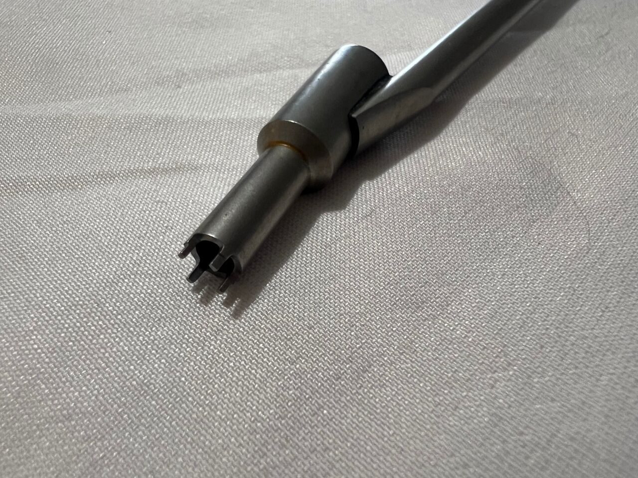 Cervical Self-Retaining Counter Torque Wrench — photo 2