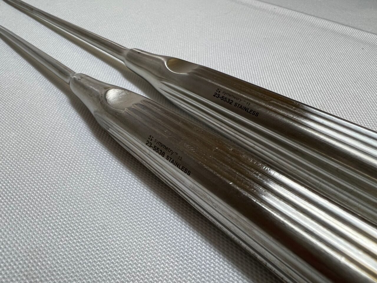 SYMMETRY CODMAN SSI 4mm & 14mm Pair Of Uterine Curettes — photo 2