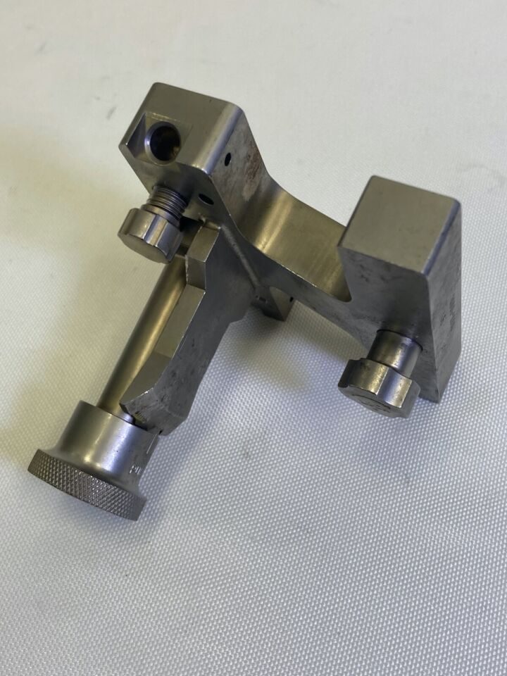STRYKER 8000-1000 Triathlon L/R Cutting Guide — photo 6