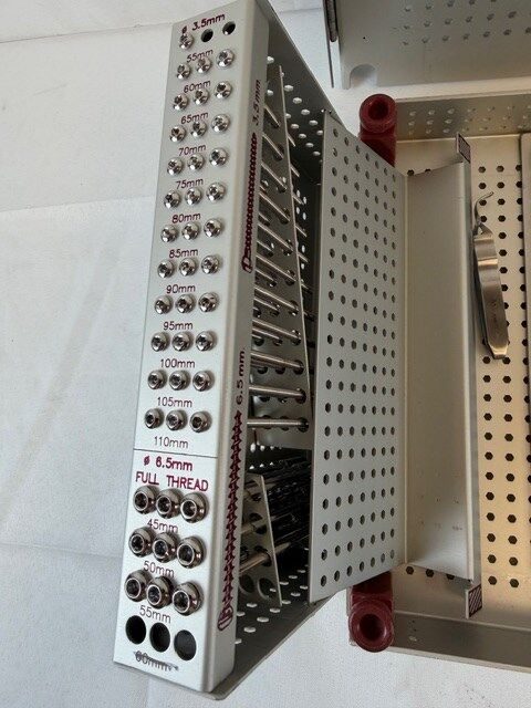 SYNTHES  Pelvic Implant Set — photo 4