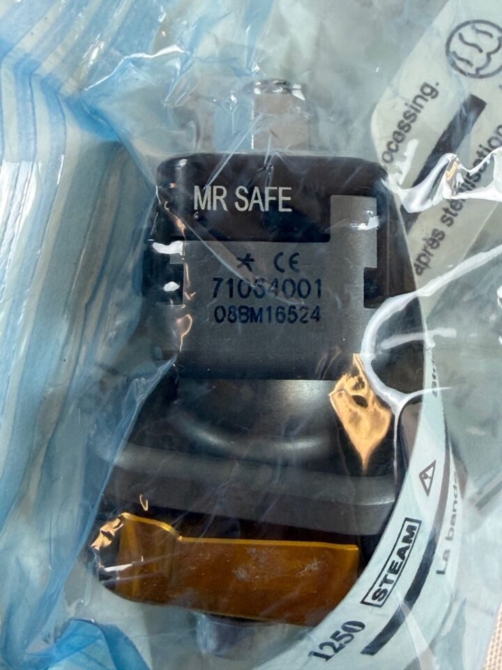 SMITH & NEPHEW Various External Fixation Clamps & Rod Mr Safe — photo 3