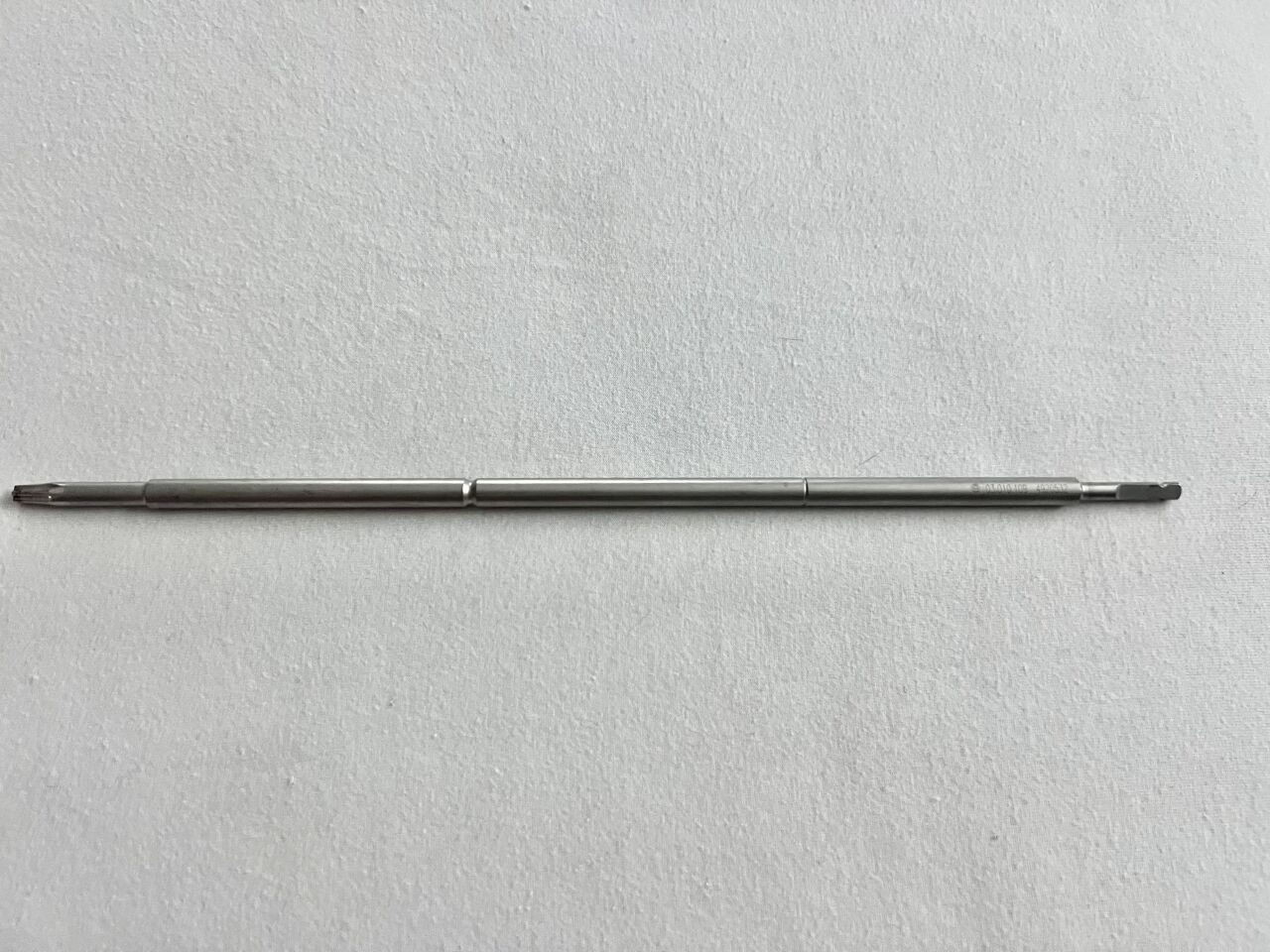 SYNTHES 03.010.109 StarDrive T25 Hexagonal Screwdriver Shaft — photo 1