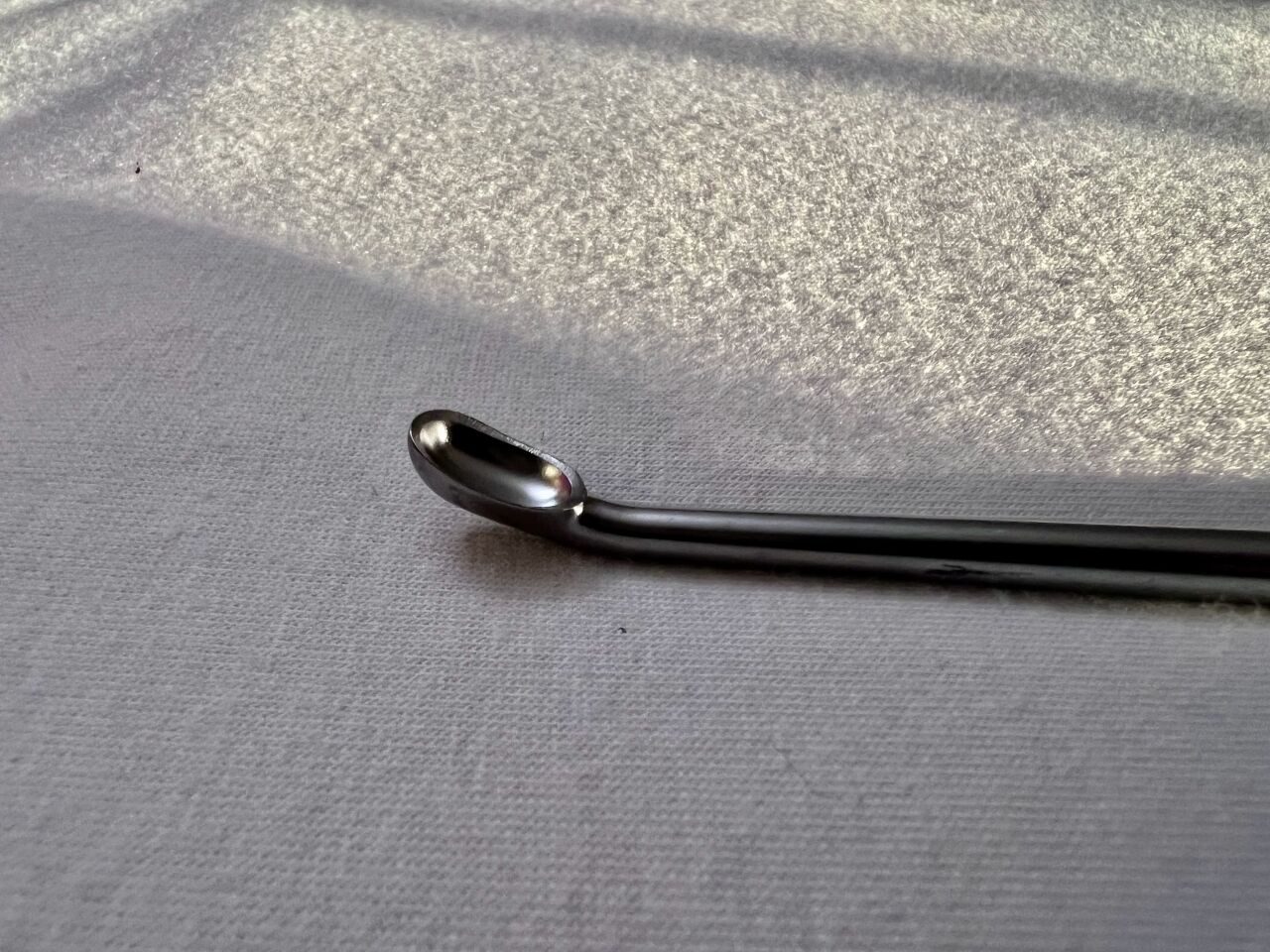 SYNTHES 389.612 Angled 7.5mm Oval Cup Bone Curette — photo 2