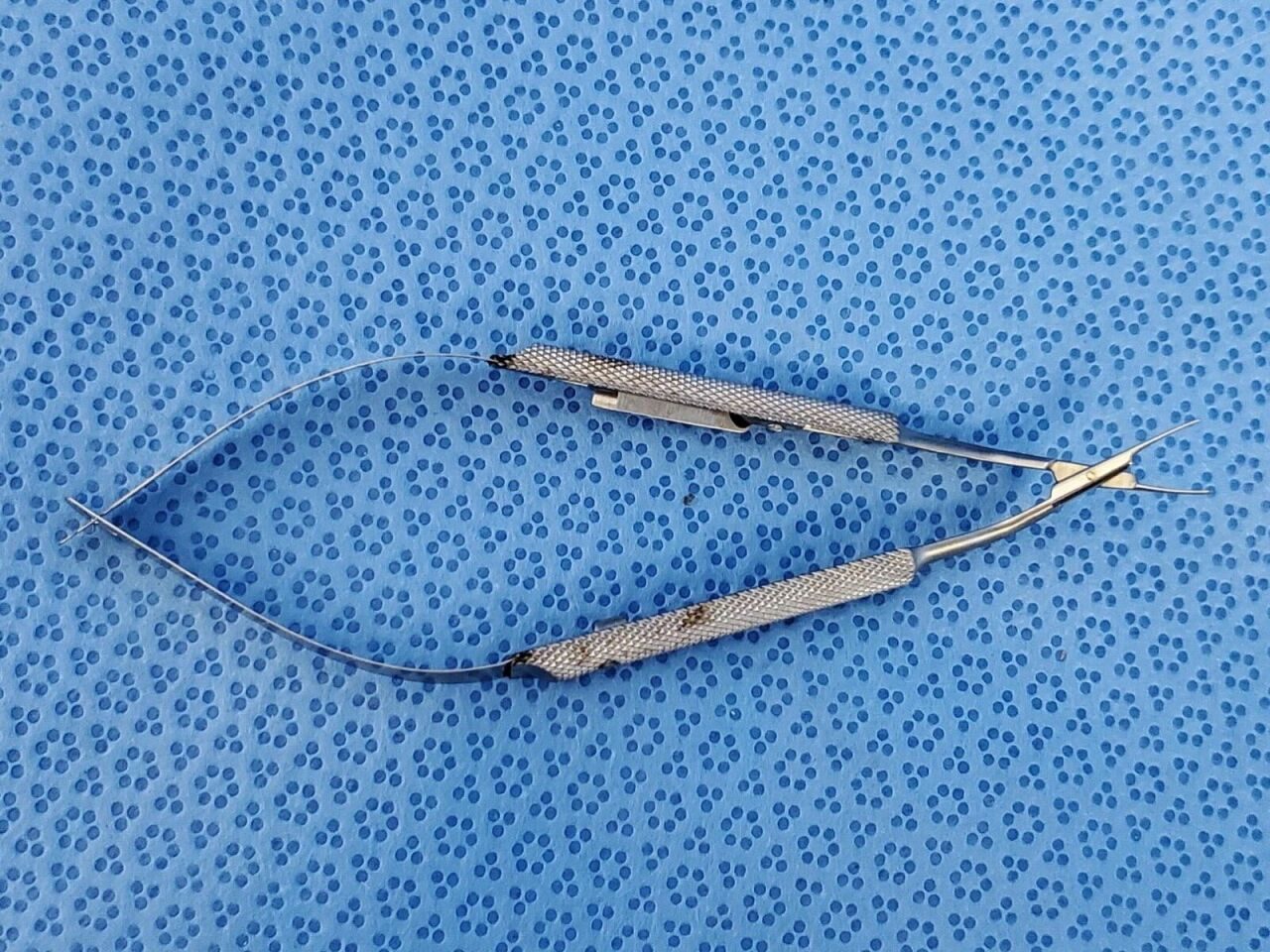 ICON I-13158 Ophthalmic Fine Angled Universal Forceps