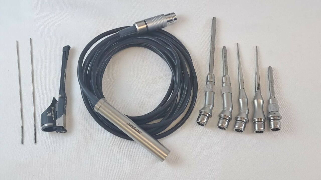 STRYKER 5400-120  CORE Saber High-Speed Drill w/ 5400-121 Handswitch & Attachments