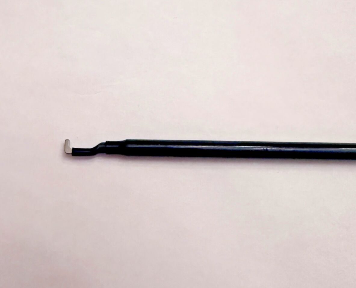 STRYKER 250-040-112 Strykeprobe Monopolar L Tip ESU Electrode 5mm x 33cm — photo 2
