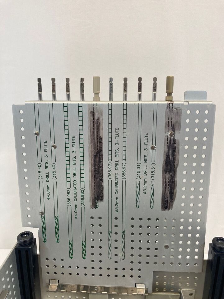 SYNTHES Various TI Tibial Nail Insertion and Locking Set — photo 6