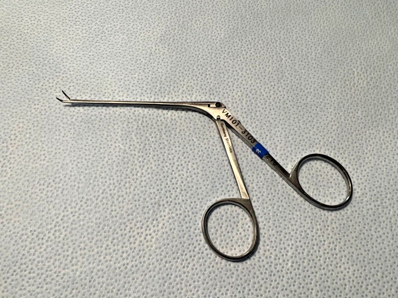V. MUELLER VM101-3103 Micro Surgical Serrated Forceps Curved Left ENT