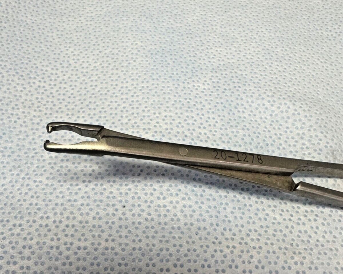 CODMAN 20-1278 McFadden Vari-Angle Clip Applier Forceps — photo 4