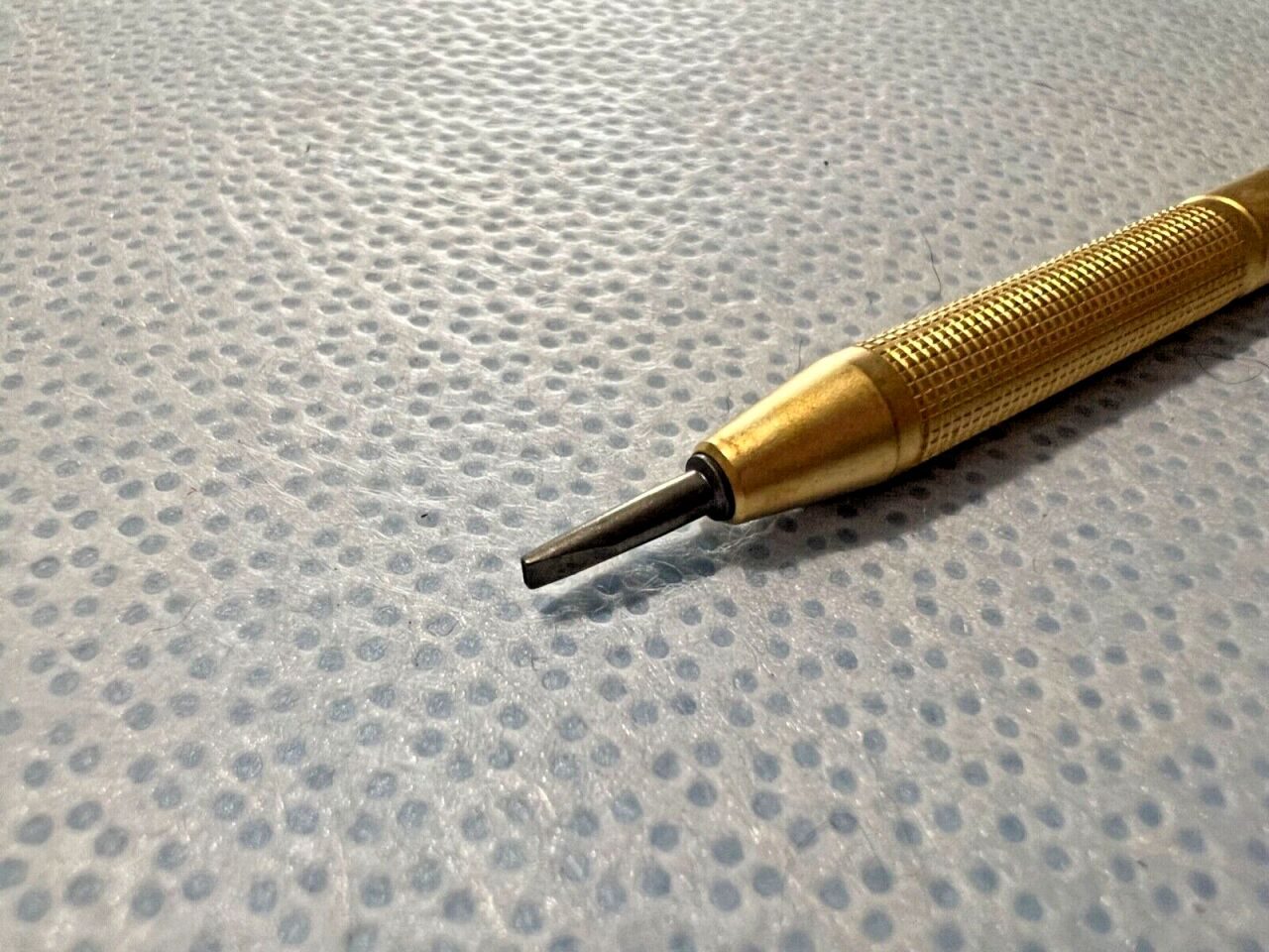 KARL STORZ E0100E Single Edge Diamond Knife 45deg X 1mm X 0.2mm Blade 4.5" Length — photo 2