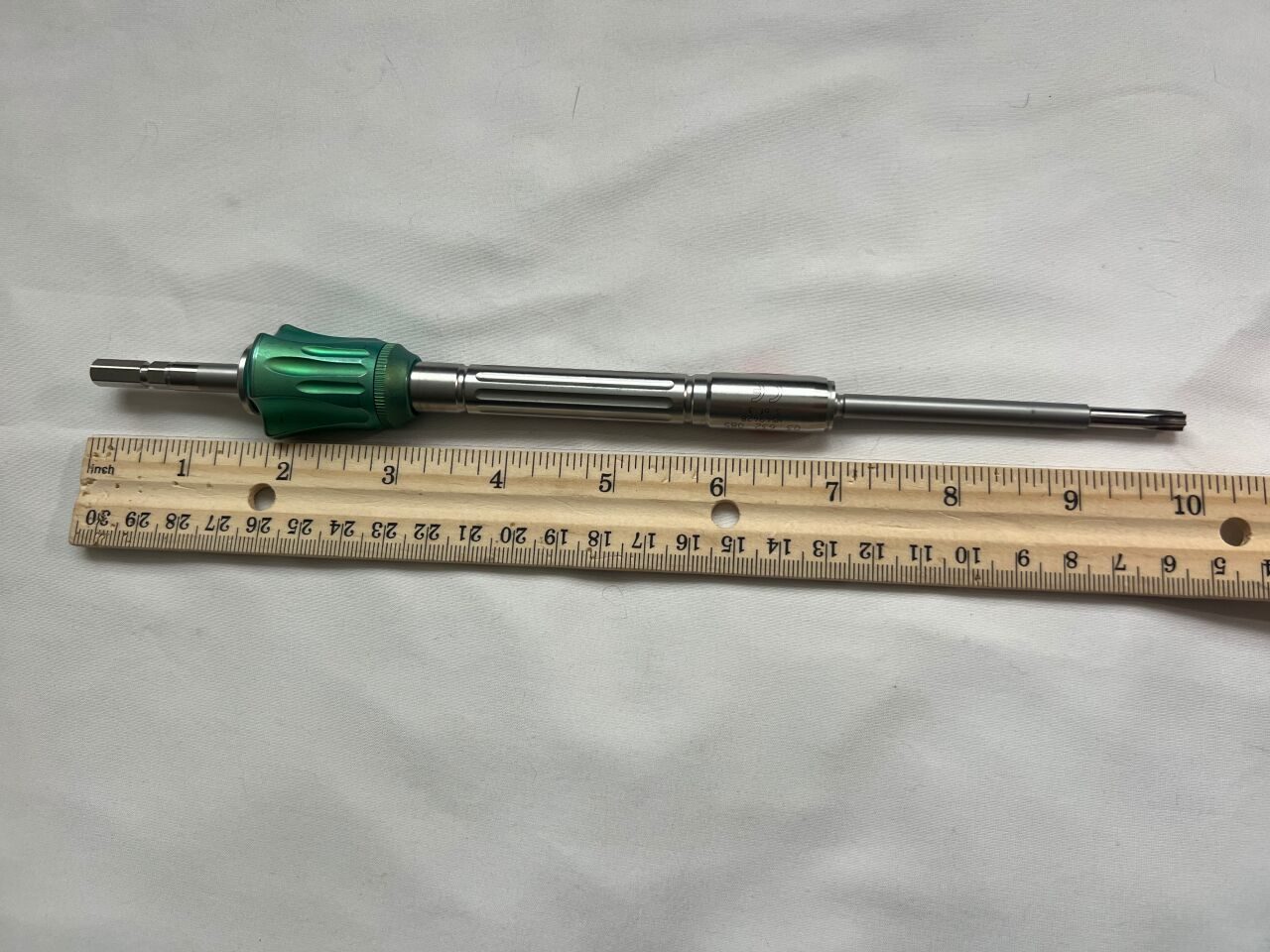 SYNTHES 03.632.072 w/ 03.632.085 T25 Stardriver Long Driver w/ Retaining Sleeve — photo 2