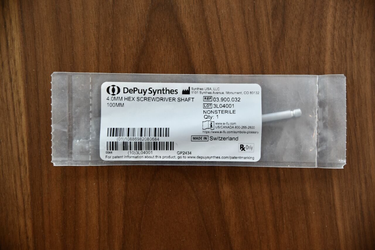 DEPUY SYNTHES 03.900.032 4.0MM HEX SCREWDRIVER SHAFT 100MM, REFERENCE