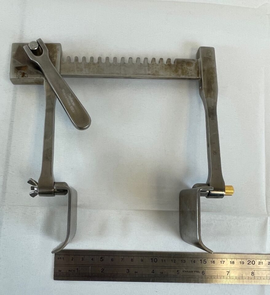 CODMAN 50-1121 Valin Hemilaminectomy Retractor Set w/ 6 Blades & 4 Nuts Neuro — photo 7