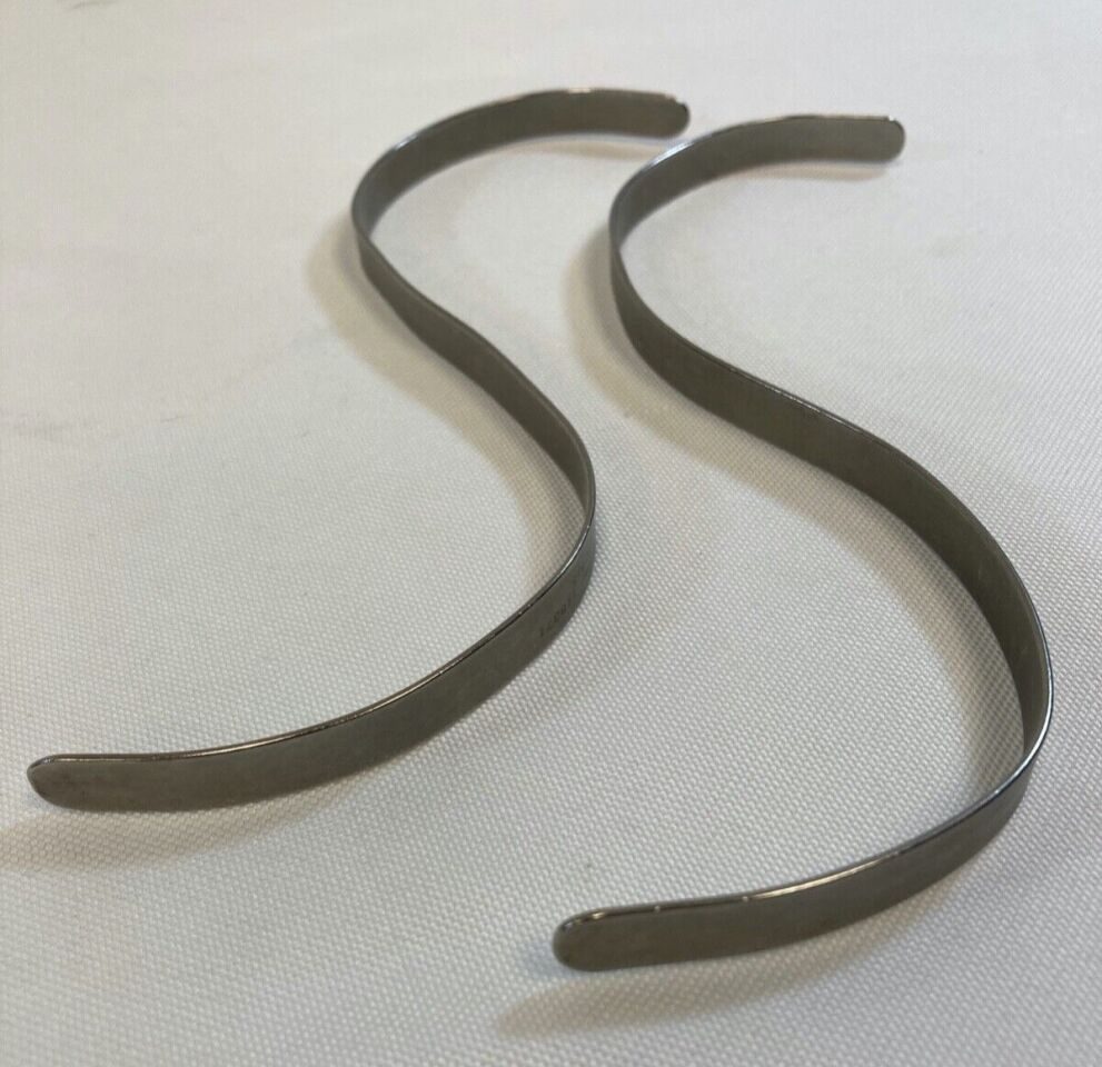 LINVATEC 118371 1/4" Blade Width Pair of Hasson S Retractors — photo 4