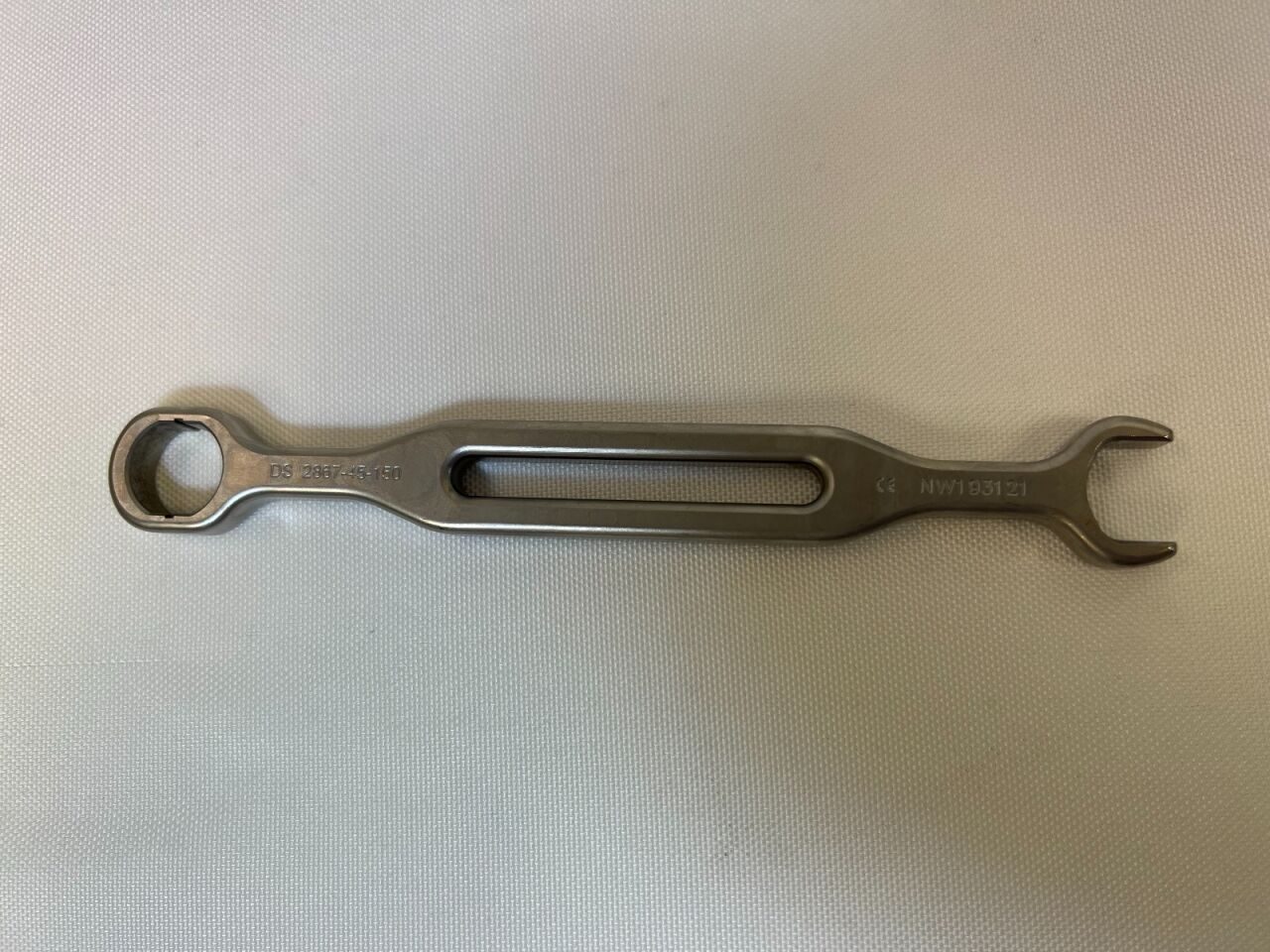 SYNTHES 2867-45-150 VIPER 2 Anti-Torque Wrench — photo 4