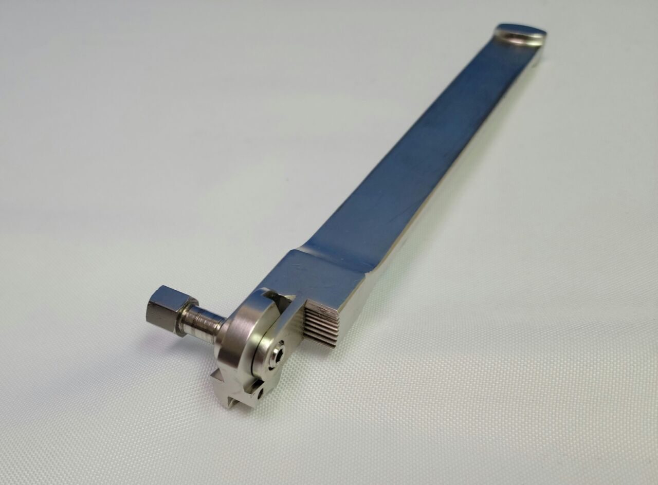 SYNTHES 332.16 Inserter/Extractor Adjustable Clamps — photo 2
