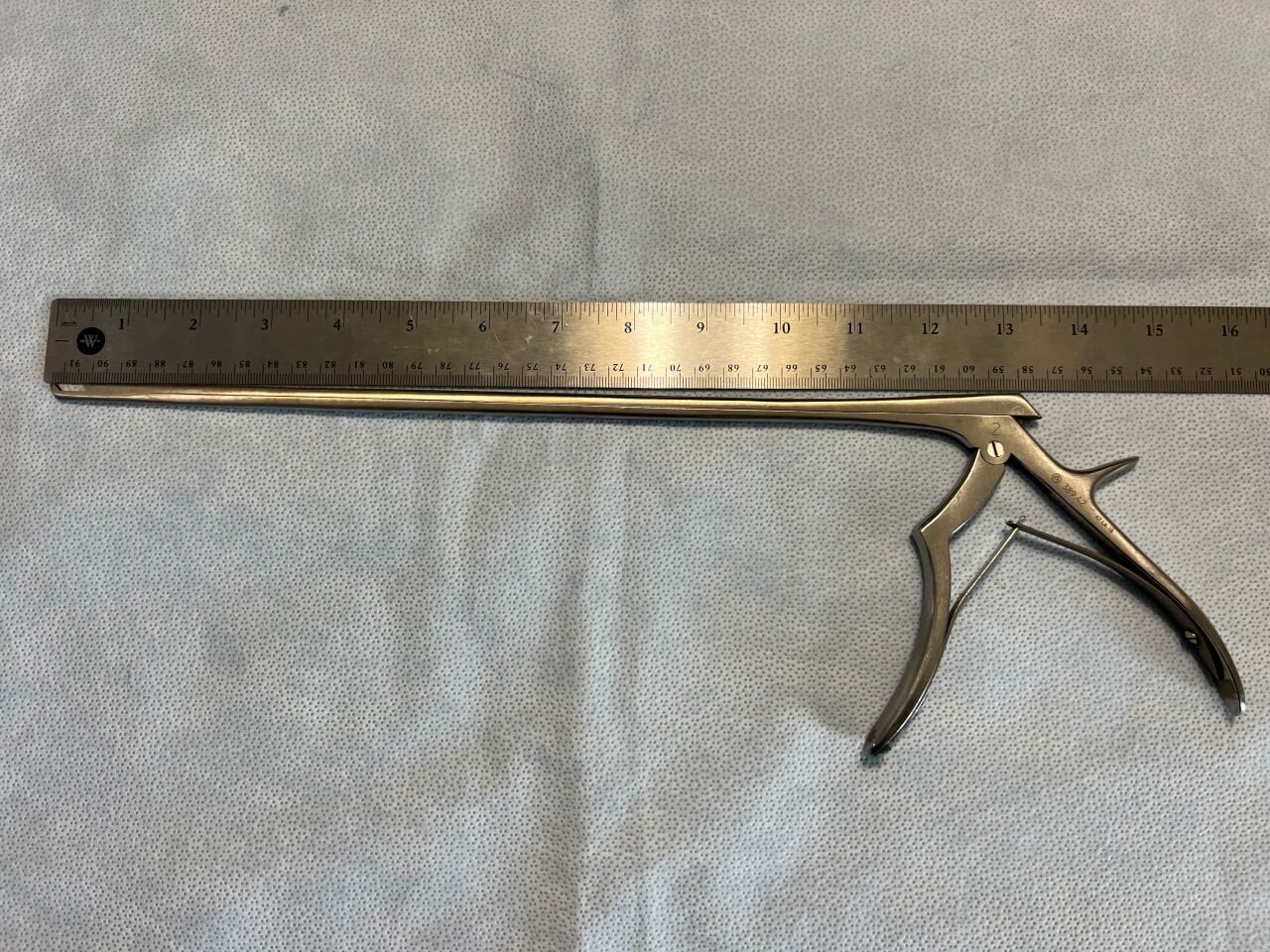 SYNTHES 389.42 Lamentectomy Rongeur Punch 2mm X 40deg UpBite X 13" — photo 4