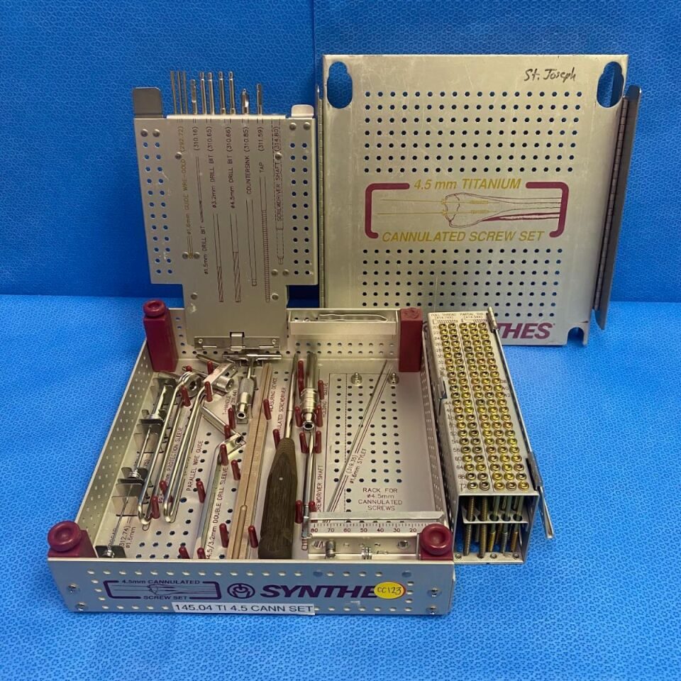 SYNTHES TI 4.5 Cannulated Screw Set Screw set — photo 1