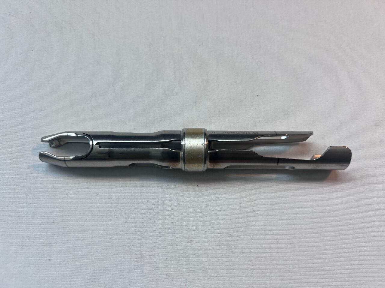 DEPUY 2867-20-000 VIPER Cannulated Polyaxial Screwdriver Shaft