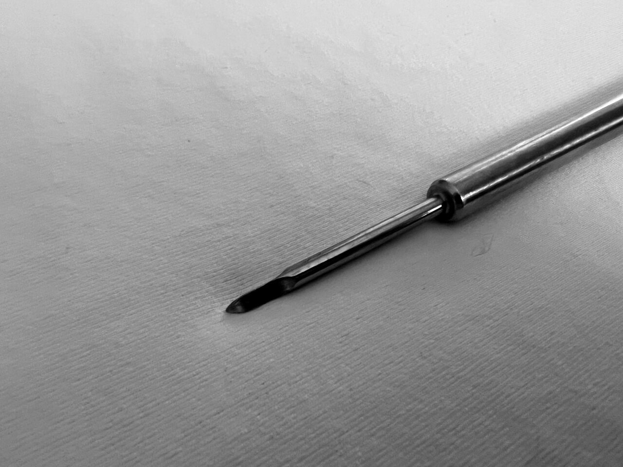 SYNTHES 324.077 Orthopedic Straight Bone Awl — photo 3