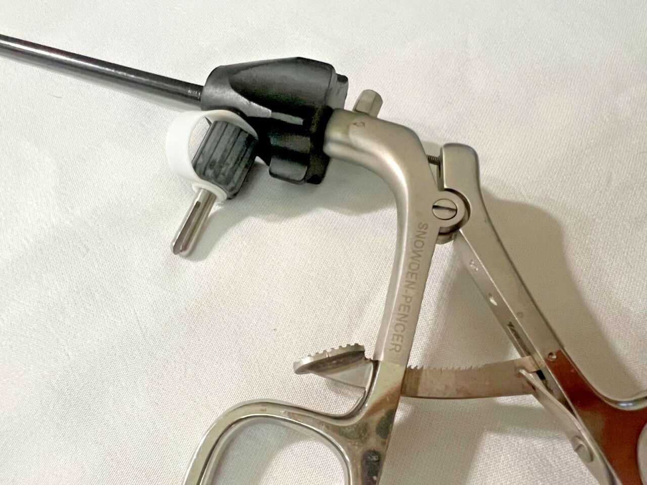 SNOWDEN-PENCER 90-3021 Laparoscopic Fundus Rotating Raptor Grasper 5mm X 32cm — photo 6