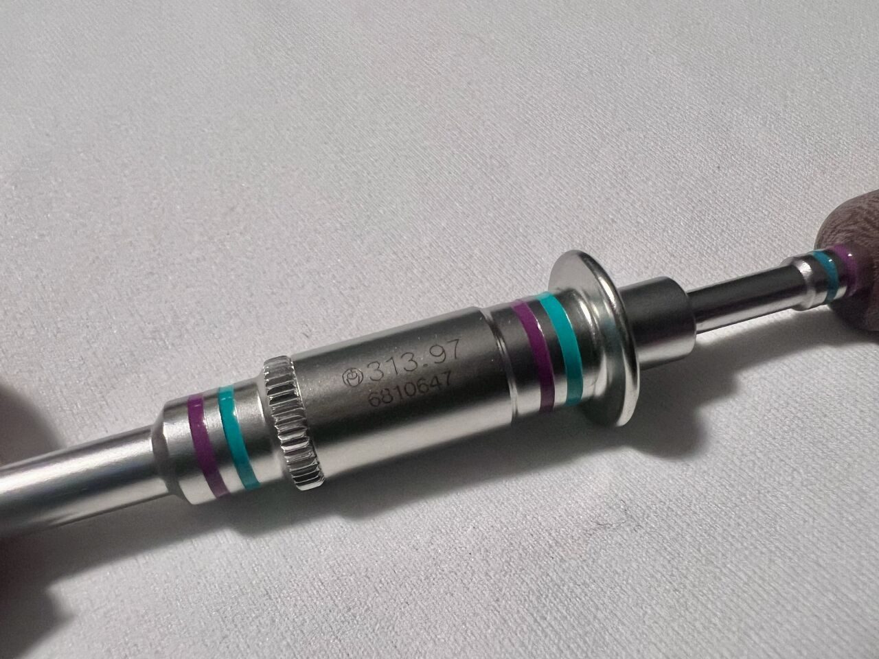 SYNTHES 313.96 Cruciform Screwdriver w/ 313.97 2.4mm Holding Sleeve — photo 3
