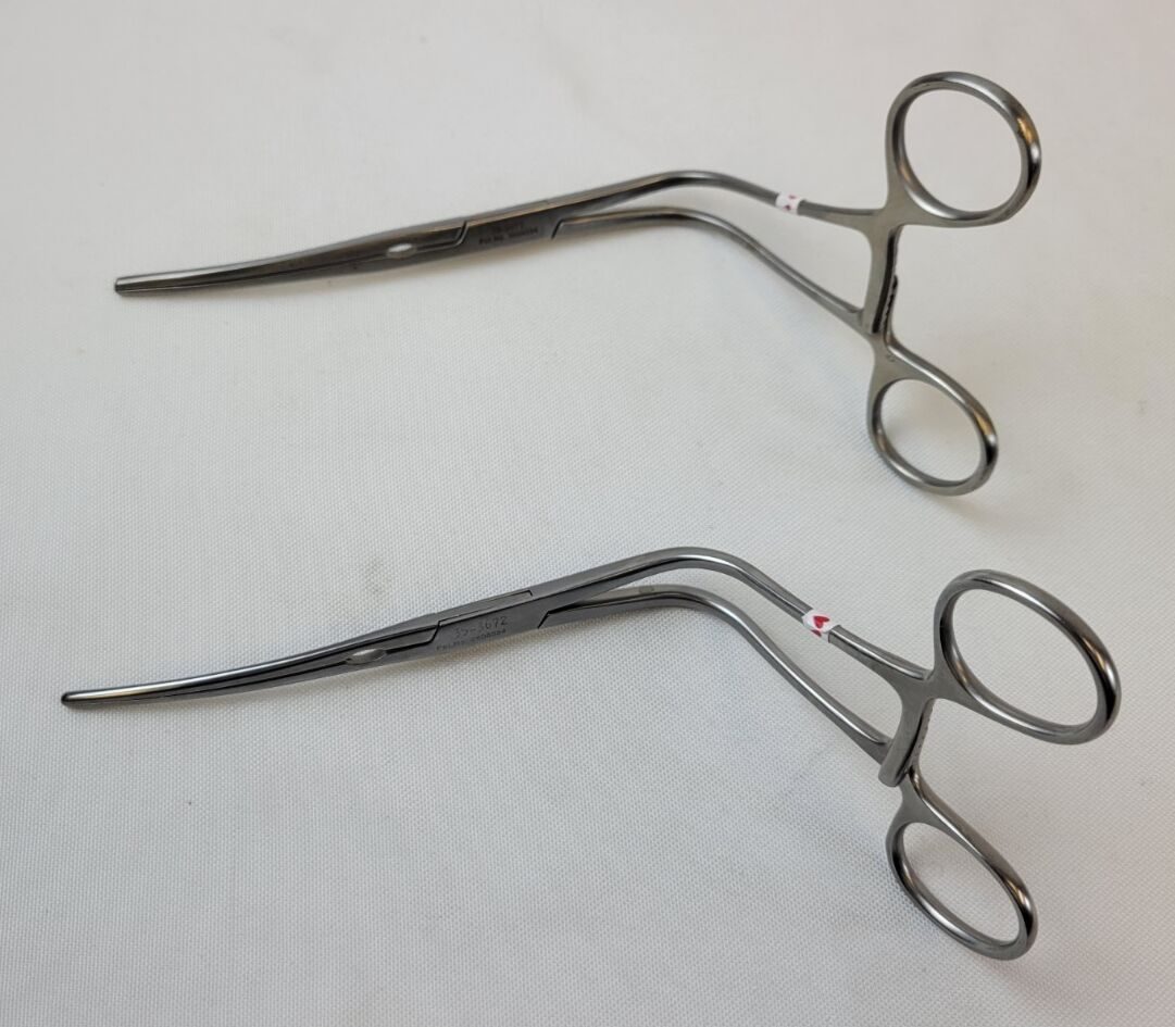 PILLING 35-3672 Stoney Aorta Clamp DeBakey-Type Jaws Angled Curved Set of 2 — photo 1