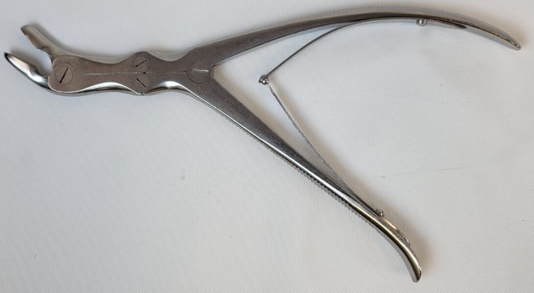 CODMAN 53-1126 Leksell Laminectomy Double Action Rongeur Curved 8mm