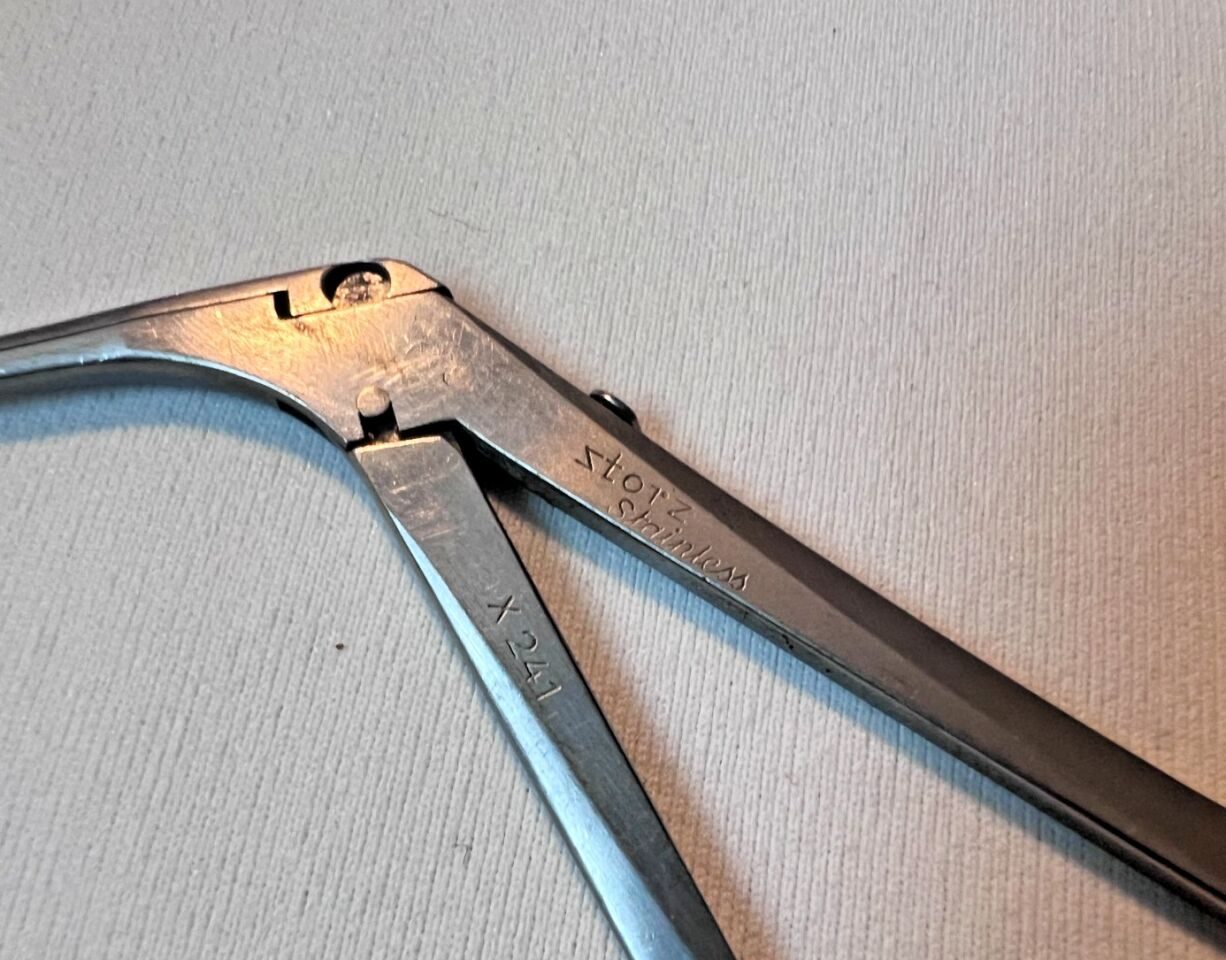 KARL STORZ House X241 Storz X241 House Mini Forceps 4mm Delicate Serrared Jaws 5.3" Length ENT — photo 4