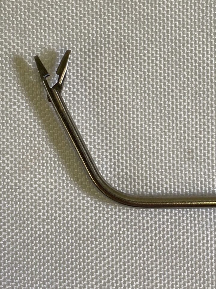 RICHARDS 23-0577 ThroughCut Punch Delicate Tissue 70deg Upturned 2mm x 6mm Jaw — photo 4