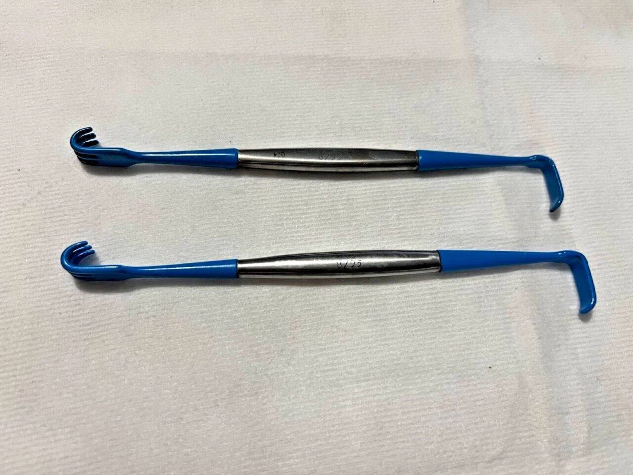 CODMAN  Lot of 2 Stainless Double-Ended Blue Retractors 3 Prong 6-1/2" Length