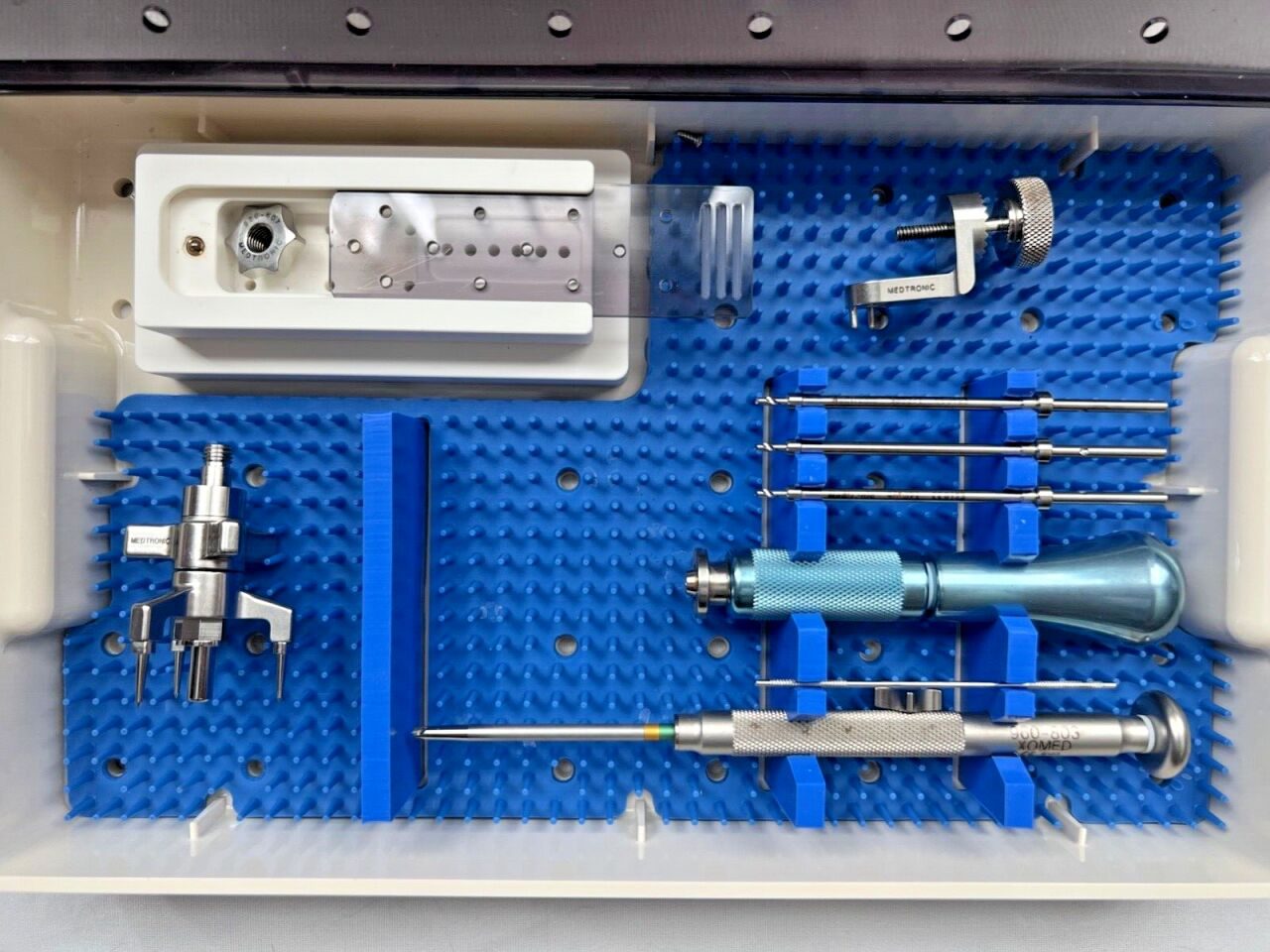 MEDTRONIC Xomed 960-811 9 Piece Set  Neurology FrameLock Driver Kit w/ Case — photo 2