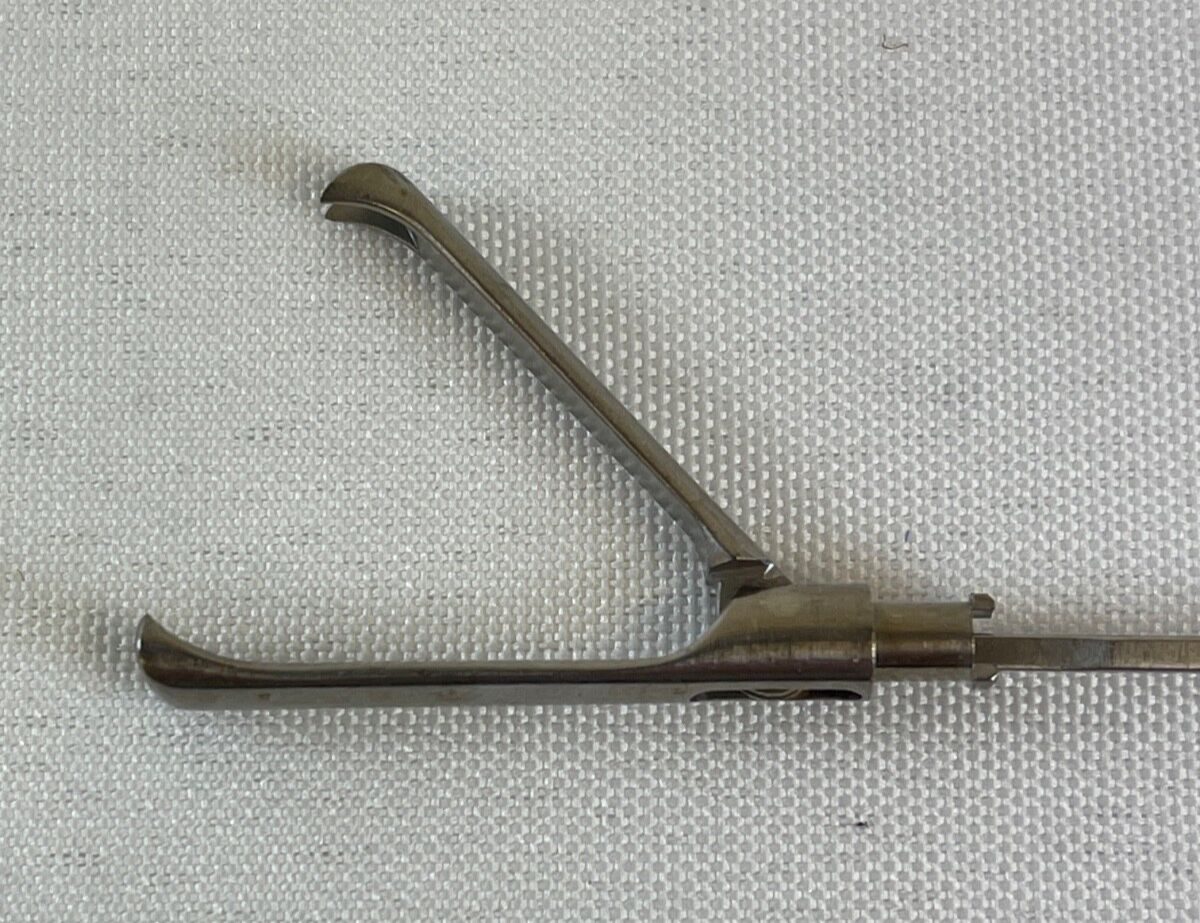 KARL STORZ 33310FM 2x3 Teeth Claw Forceps ClickLine Insert 5mm x 36cm — photo 3