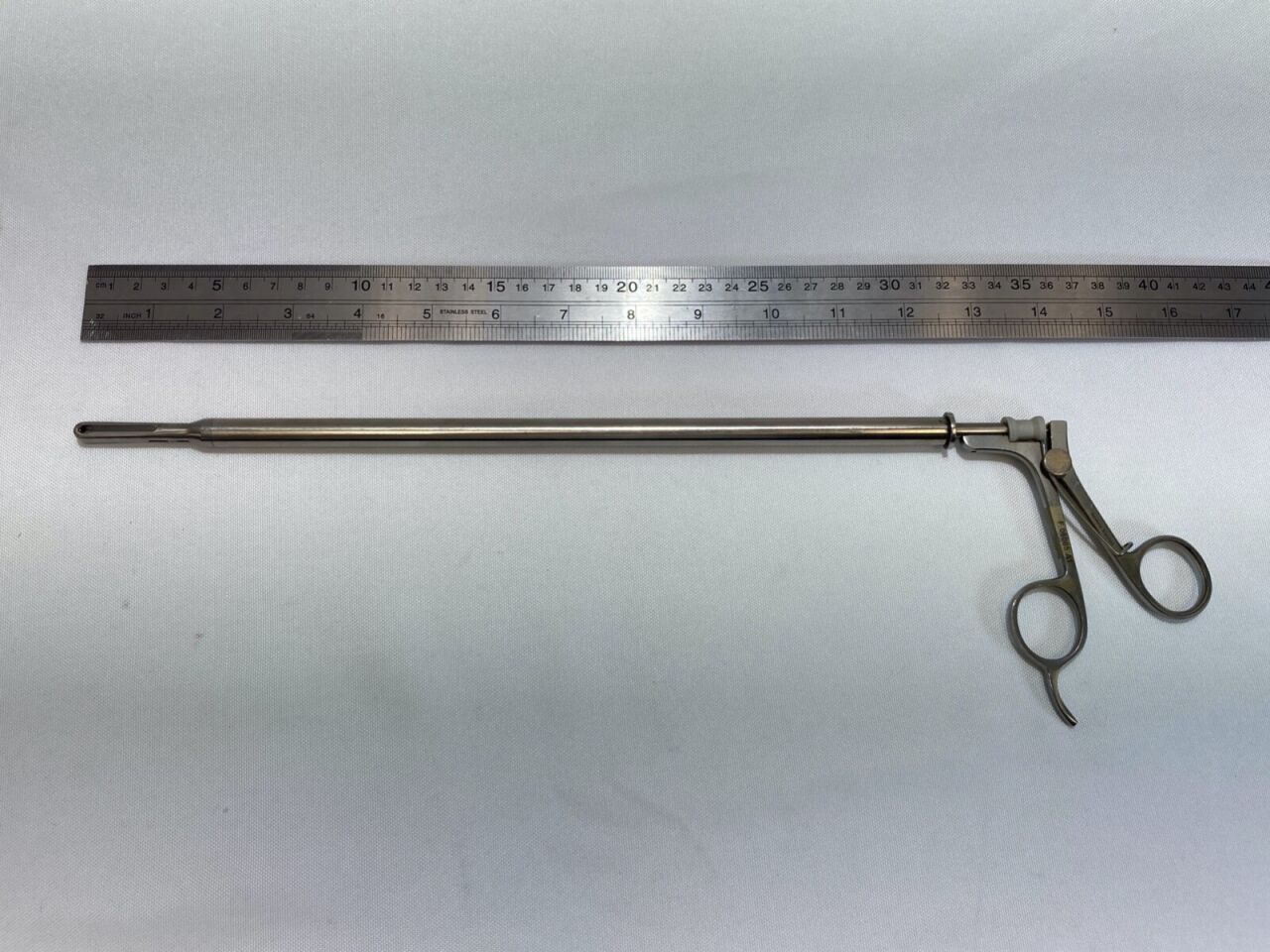 CABOT MEDICAL 004277-901 10mm x 34cm Sharp 2x3 Tooth Grasper Laparoscopic Forcep — photo 11