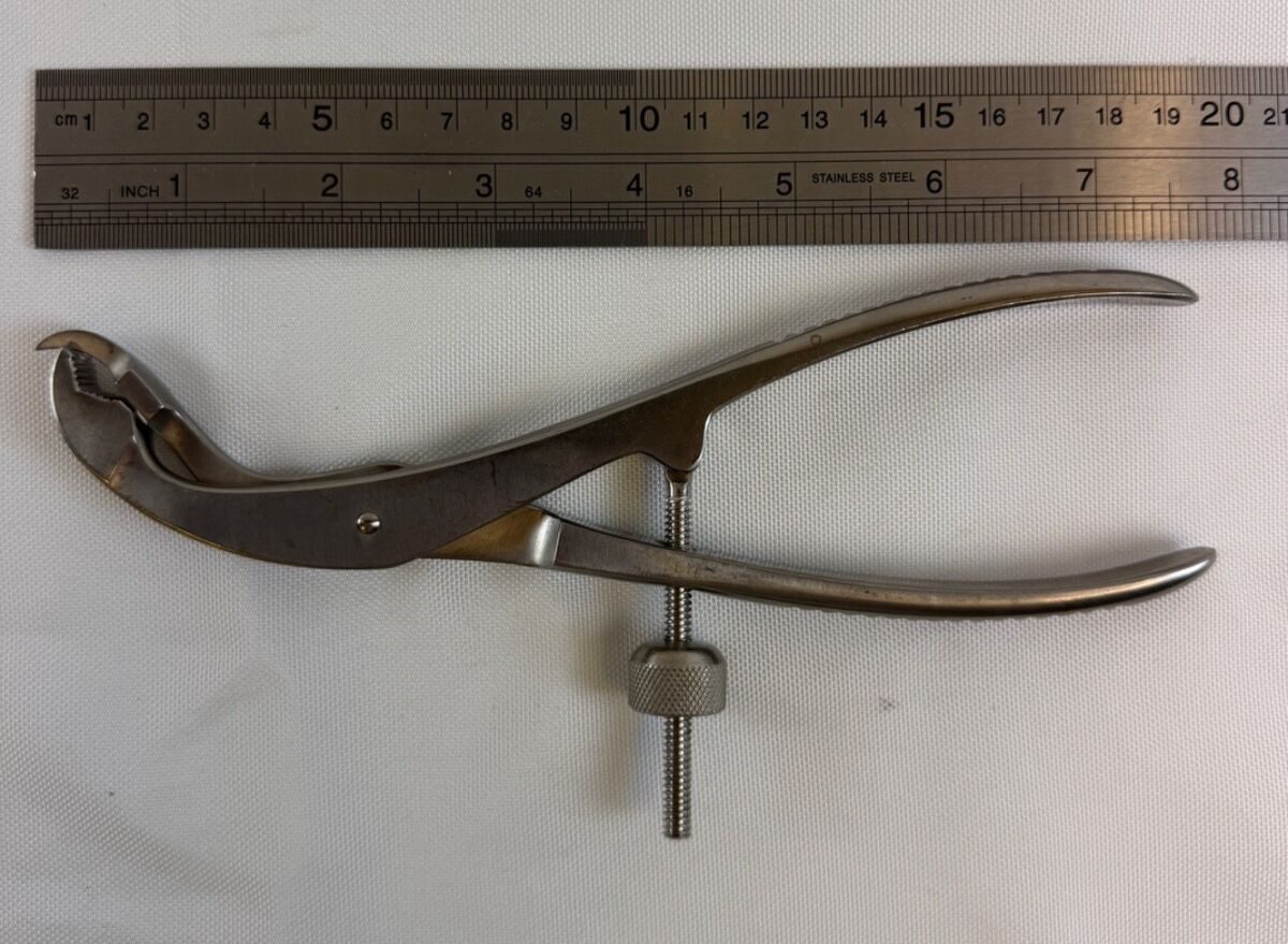 AAP SURGICAL IU 2509-10 Self Centering Bone Holding Forceps 190mm Orthopedics — photo 6