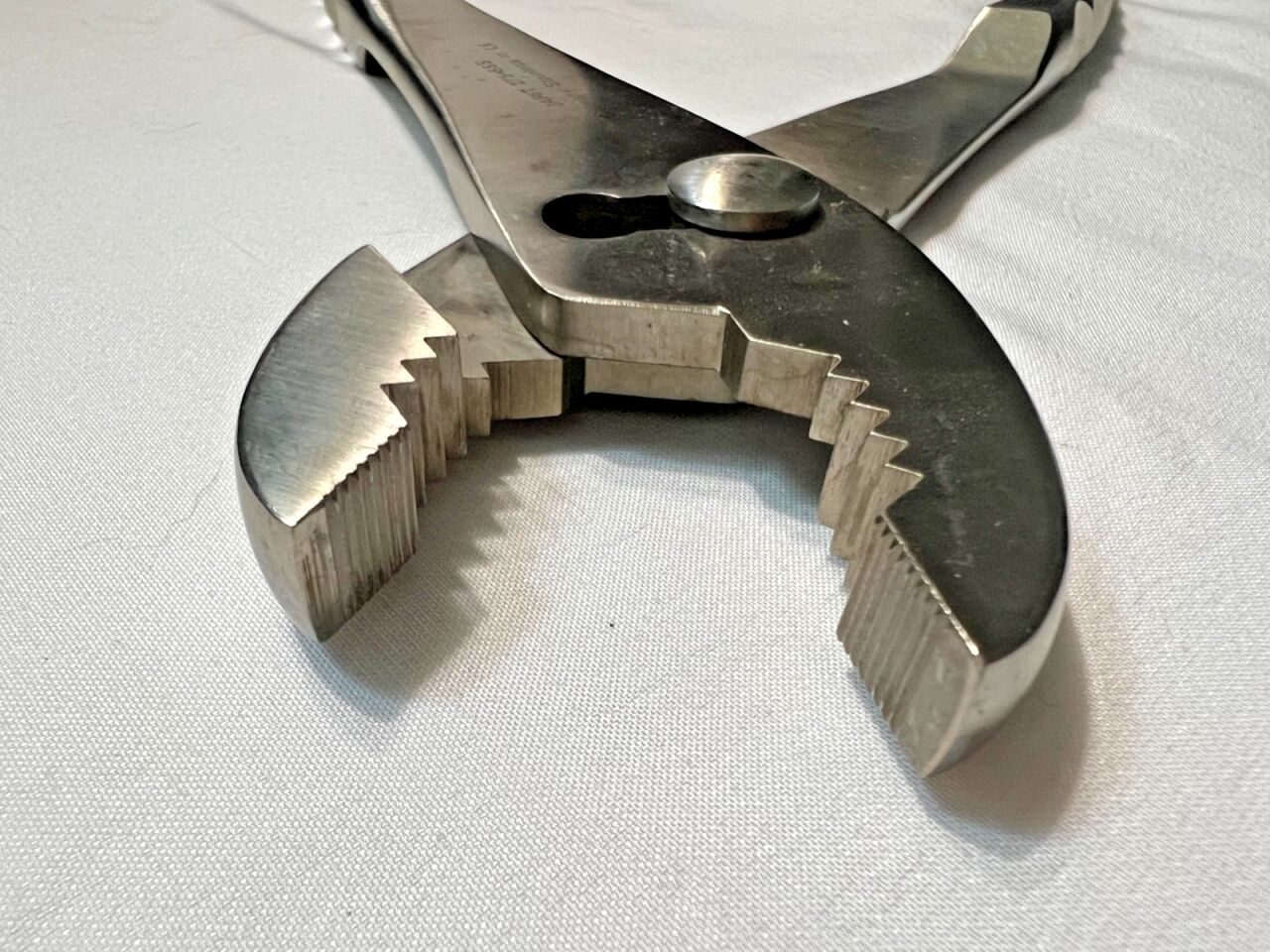 JARIT 275555 Slip Joint Pliers 9.75mm Serrated Jaws X 7-3/4" Length — photo 5
