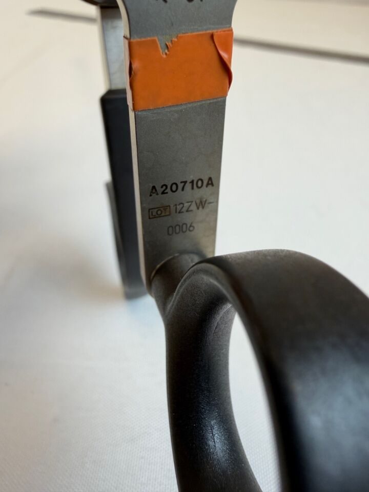 OLYMPUS A20710A 12deg & 30deg Rigid Optical Grasping Stone Crushing Forceps — photo 3