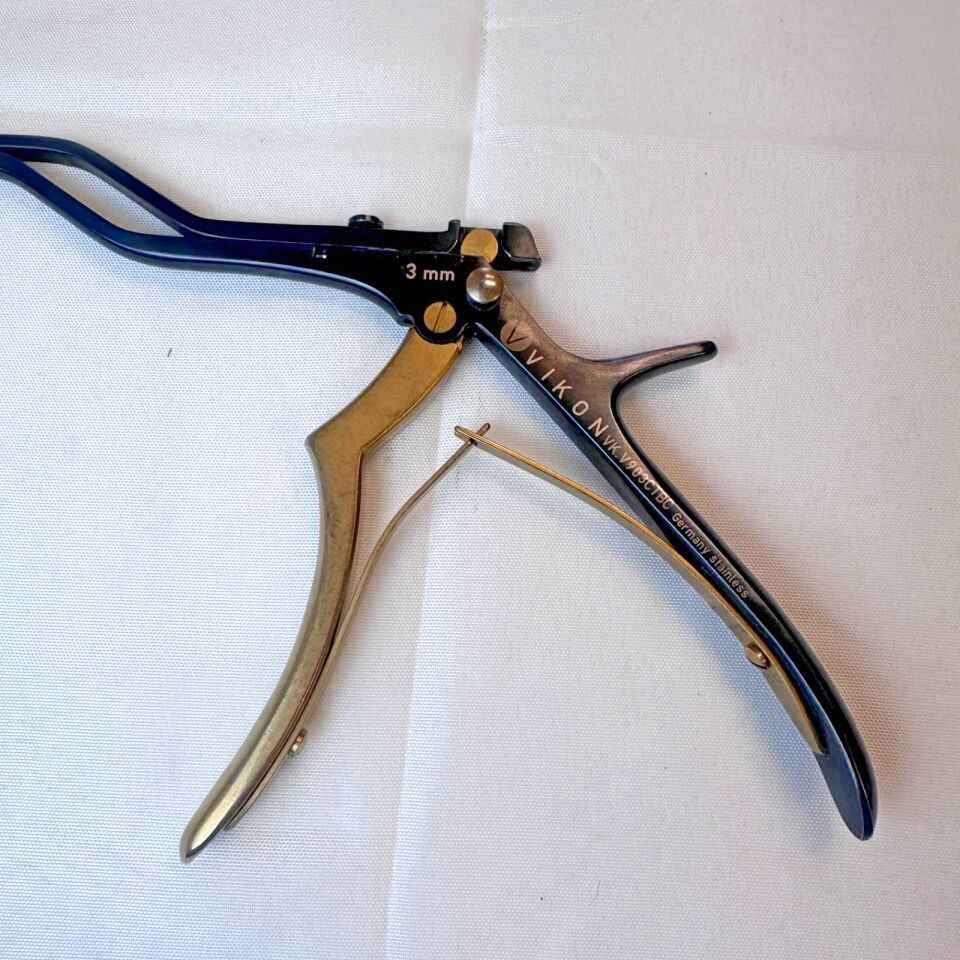 STERIS VIKON VK.V903CTBC Quick Release Kerrison Rongeur 3mm — photo 2