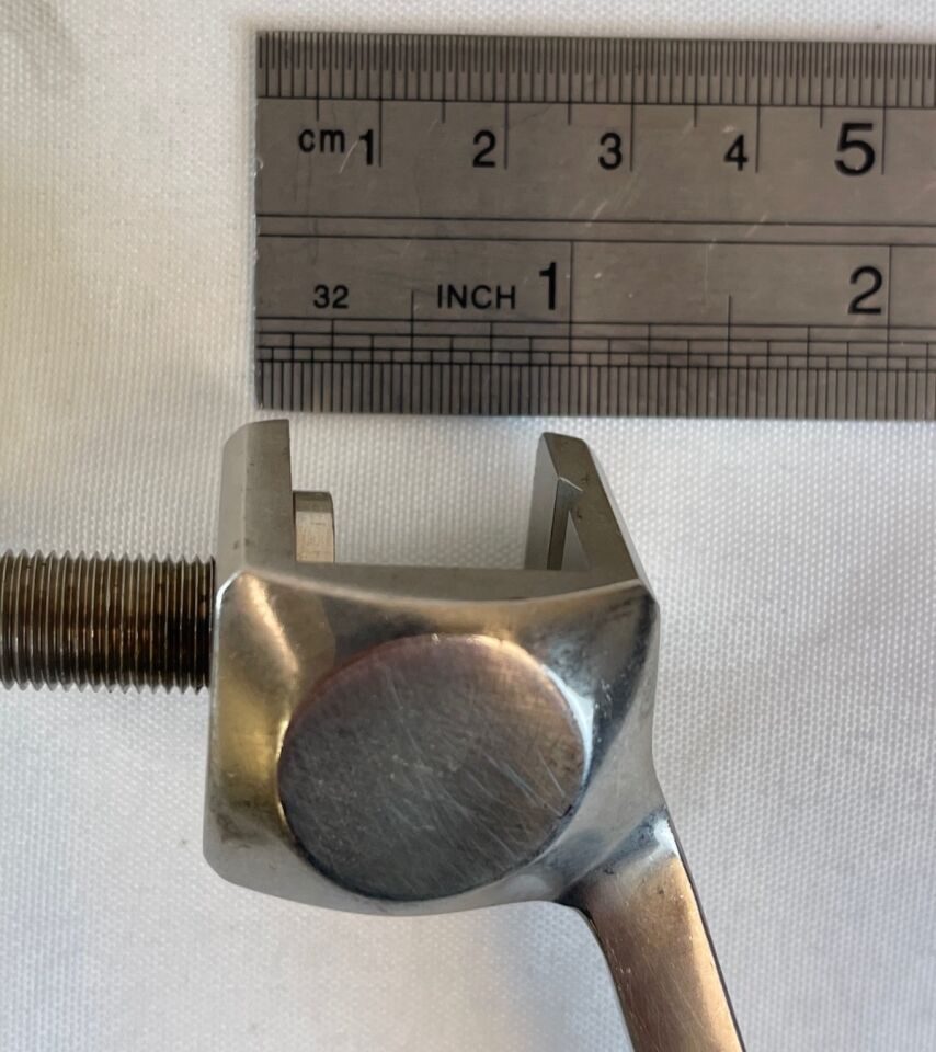 V. MUELLER SU2952-11 Hand-Held Retractor Adapter for Universal Ring Retractor — photo 4