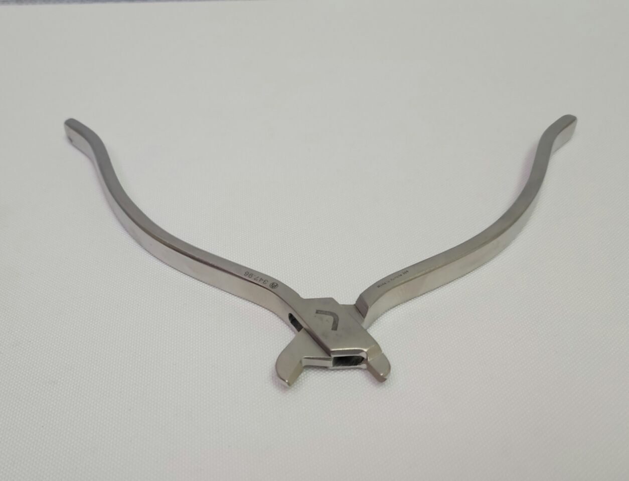 SYNTHES 347.96 Angle Craniofacial Bender — photo 3